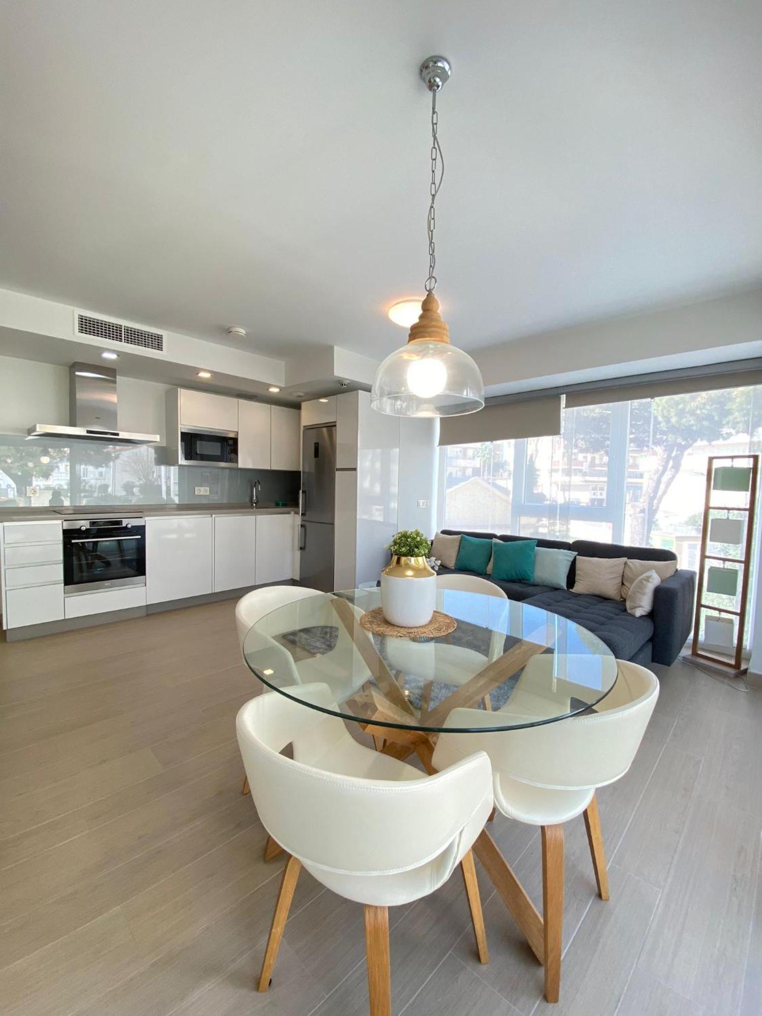 Brisa Puerto Marina Apartments Бенальмадена Экстерьер фото