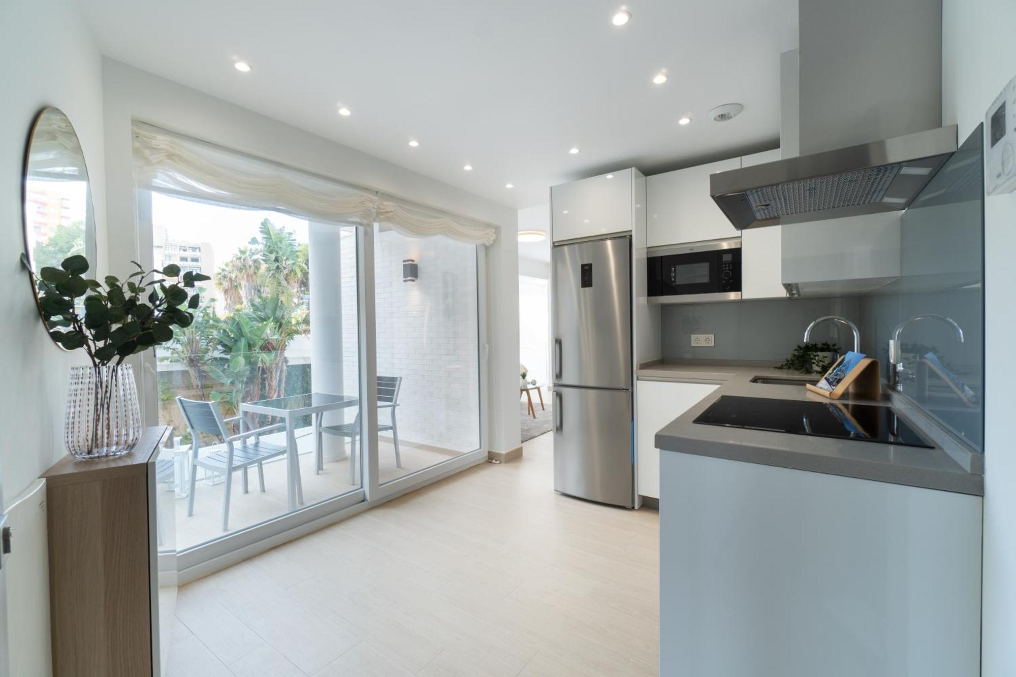 Brisa Puerto Marina Apartments Бенальмадена Экстерьер фото
